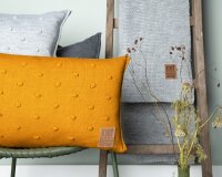 Knit Factory Noa Kissen 50x50 cm Knötchen Grau