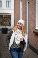 Knit Factory Coco DreiecksSchal 190x85 cm Glatt Beige