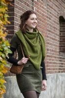 Knit Factory Coco DreiecksSchal 190x85 cm Glatt Dunkelblau