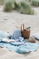 Knit Factory Liv Pareo 180x130 cm Glatt Stonegreen