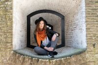 Knit Factory Fay DreiecksSchal 190x85 cm Glatt Orange Rot