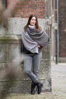 Knit Factory Fay Pareo 180x130 cm Glatt Anthrazit Grau