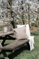 Knit Factory Imre Kissen 50x50 cm Glatt Beige