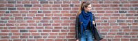 Knit Factory Coco DreiecksSchal 190x85 cm Glatt Dunkelblau