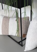 Knit Factory Roxx Kissen 50x50 cm Gestreift Beige Schwarz