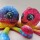 Soma Plüsch Krake Tintenfisch Kuscheltier Oktopus Regenbogenfarben Plüschtier XXL 27 cm Stofftier Anime Kawaii Plush Stofftier Cute Plushie Halloween Weihnachten Geschenke für Kinder (Blau Pink Gelb)