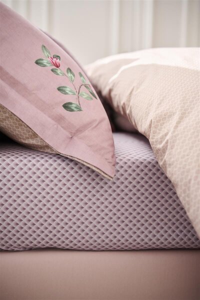 Pip Studio Spannbettlaken Suki_Mauve_UV_UV_180x200 HH: 25 180 x 200 cm Pocket depth: 25 cm 1 Spannbettlaken