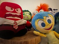 Alles steht kopf 2 Figuren Plüsch Kuscheltier Spielzeug Spiel Plüschtier Angst