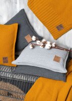 Knit Factory Jesse Kissen Urban Green 60x40