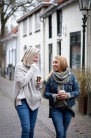 Knit Factory Amber Gestrickter Poncho Iced Clay/Beige