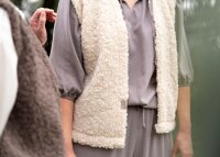 Knit Factory Rosie Weste Teddy Beige 36/44
