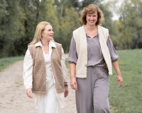 Knit Factory Rosie Weste Teddy Beige 36/44