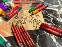 Peppa Pig Peppa Wutz 15-teiliges Schreibwarenset Kreativset, Malset Marker Kinder Geschenke für Mädchen und Jungen Schlüsselanhänger