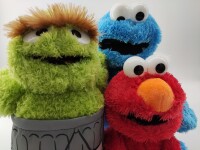 Soma Sesamstrasse Kuscheltier Plüsch Figur 72 cm Plüschtier Stofftier kuschelweich ab den ersten Lebensmonaten geeignet als Geschenk (Krümelmonster Blau)