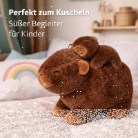 Capybara Kuscheltier mit Baby 26 cm – Plüschtier Capybara Stofftier weich – Tierfigur mit Baby auf dem Rücken – zufällige Farbvariante – Geschenkidee für Kinder