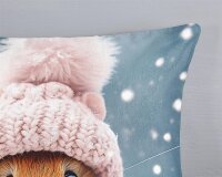 Good Morning Bettwäsche 135x200 + 1 x 80x80 cm Flanell Sofia Hamster im Strickanzug mit Mütze im Schnee rosa