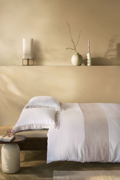 Beddinghouse Mako Satin Bettwäsche Bakthi Sand Sand 155 cm x 220 cm natur