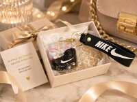 Schlüsselanhänger mit Mini-Schneekugel und Sneaker – Dekorativer Taschenanhänger mit Glitzer, Kugeln und Silikonband – Geschenkidee