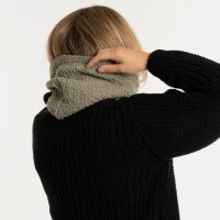 Knit Factory | Blake Kapuzenschal Urban Green | Grün