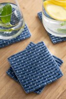 Knit Factory | Gestrickte Glasuntersetzer Block Ecru/Jeans - 4er Set | Creme;Dunkelblau
